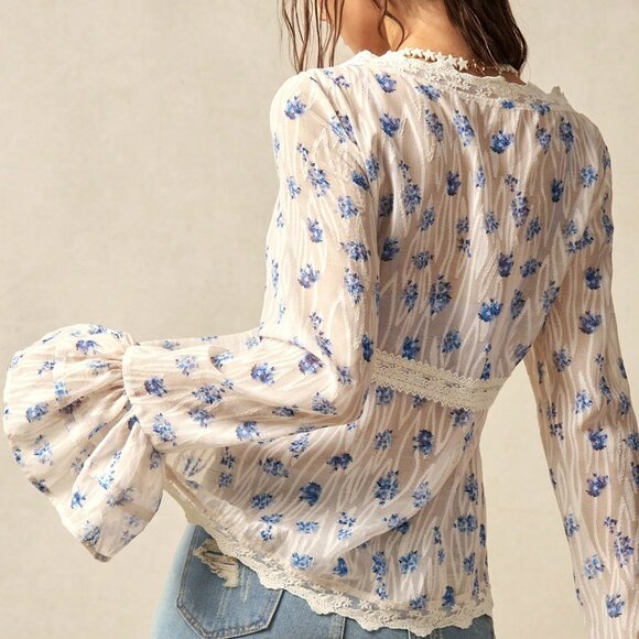 Multicolor Boho Women's Casual Woven V-Neck Bell Sleeve Printed Blouse - Picture 2 of 7